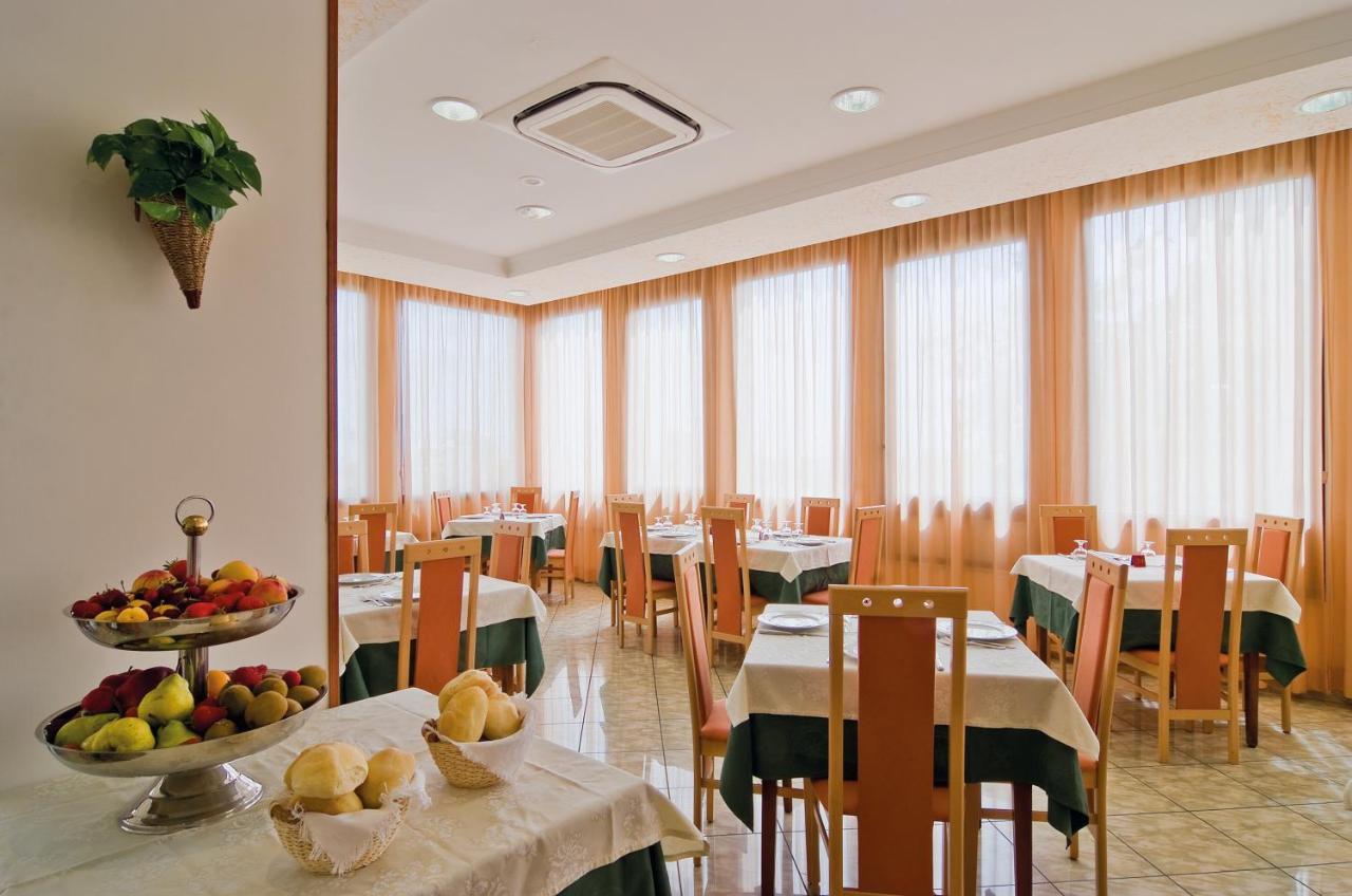 Little Hotel Cesenatico Ngoại thất bức ảnh